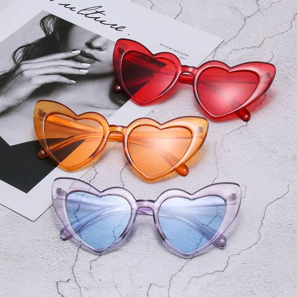 1бр Vintage Слънчеви Очила във формата на Сърце за Жени Love Heart Слънчеви Очила Марка Дизайнерски обувки UV400 Защита на Котешко око Очилата Goggle Clout2