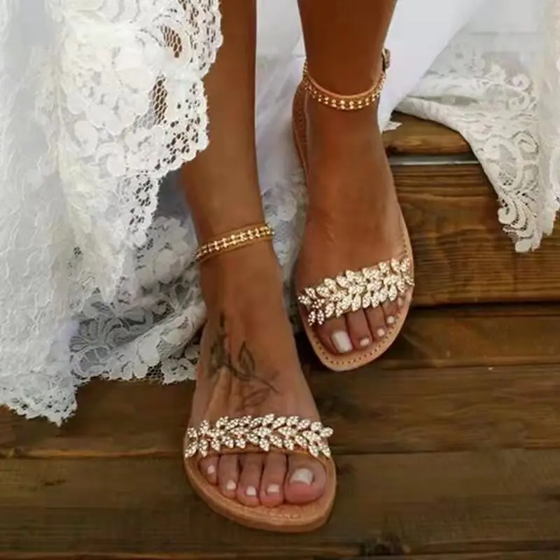 Летни сандали на равна подметка Дамски обувки впечатлява със своя бохемски стил Casual 2022 Плажни сватбени сандали и Обувки големи Размери с кристали, с отворени пръсти0