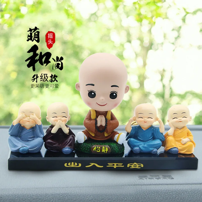 Творчески украса за кола, люлки с четири малки монах сладка кукла украса на интериора на колата R-88083