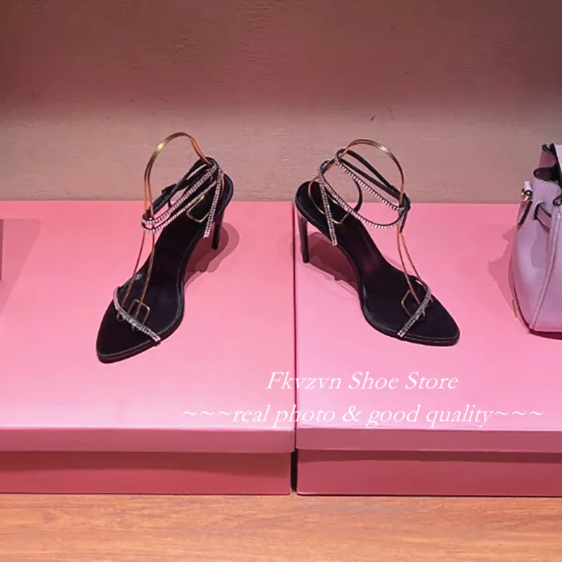 Пикантни сандали с един колан, кристали и веригата, обувки-гладиатори на висок ток-висок ток с отворени пръсти, вечерни обувки с кристали и джапанки за жени3