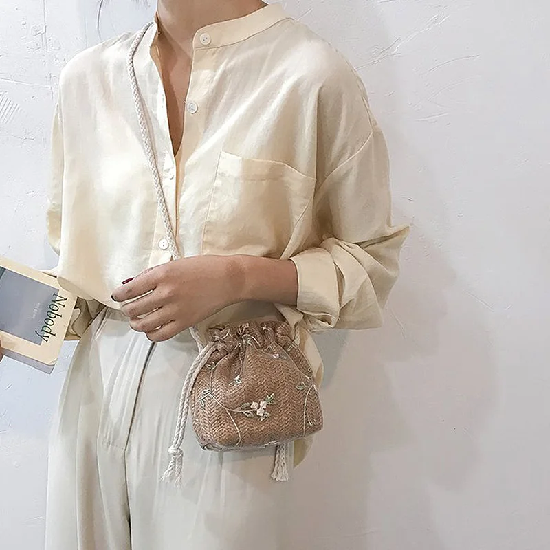 Нова мода сламена чанта с цветни листа, дамски лятна плажна чанта през рамо, ежедневни чанти-тоут на съвсем малък3
