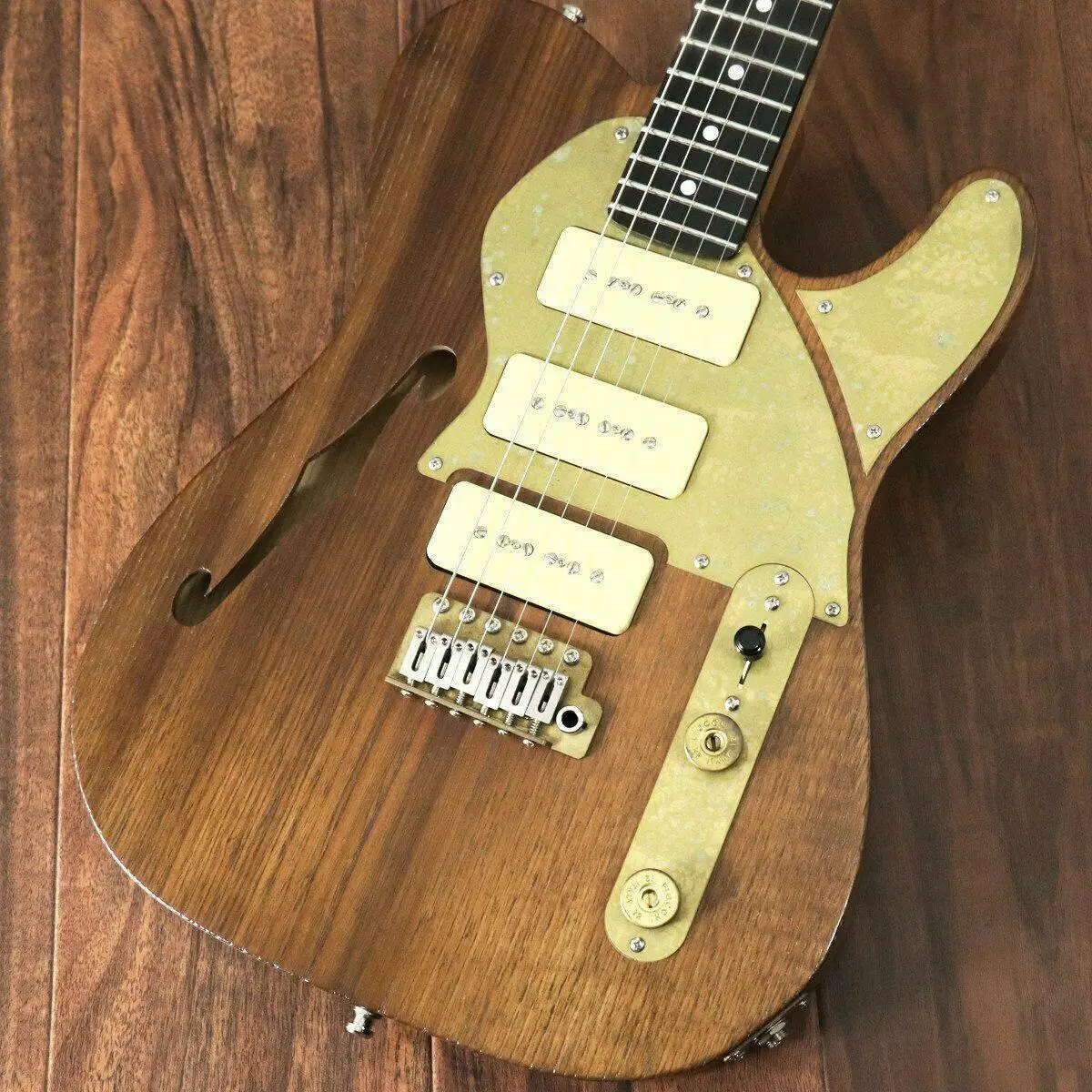Фабрична настройка Нов Цвят на дървото Натурален електрическа китара с 6 струни Махагон0