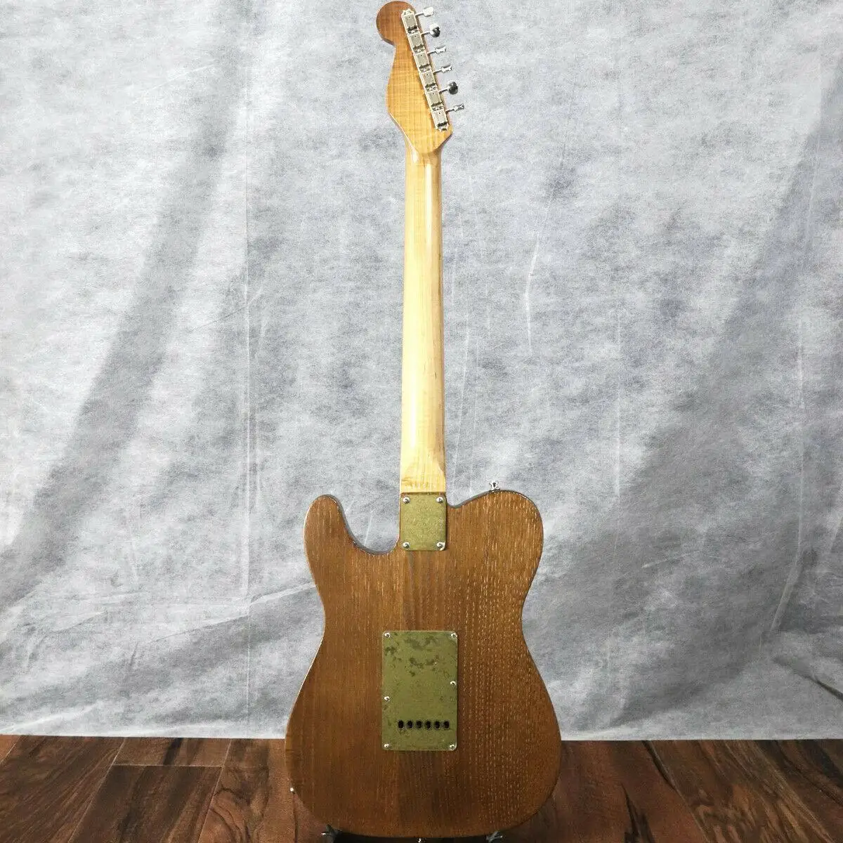 Фабрична настройка Нов Цвят на дървото Натурален електрическа китара с 6 струни Махагон1