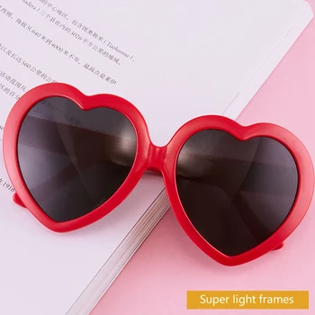 Дамски слънчеви очила с червено сърце, весели и прекрасни слънчеви очила със сърца за моминско парти, обемни слънчеви очила с романтичното признание