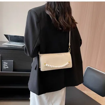 Луксозни Маркови Дамски мини-чанти-незабавни посланици, вечерни 2023, Нови Чанти през рамо с перлената на веригата, женска малка квадратна чанта на рамото